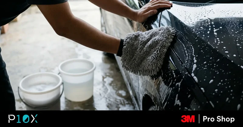 DIY car detailing Malaysia at home with a microfibre mitt and two buckets
